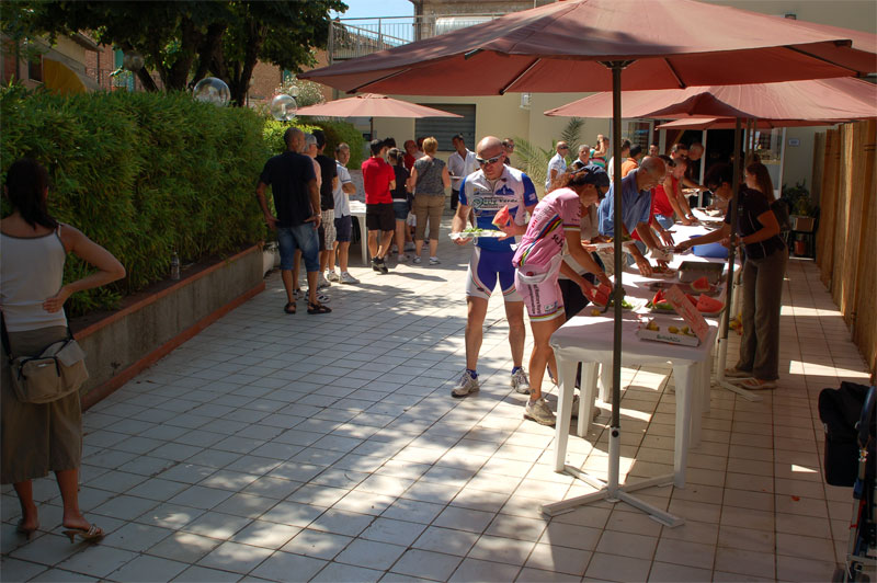 gal/2007/18 - Fondo Valdarbia - Pranzo e premiazioni/DSC_1631-01.jpg